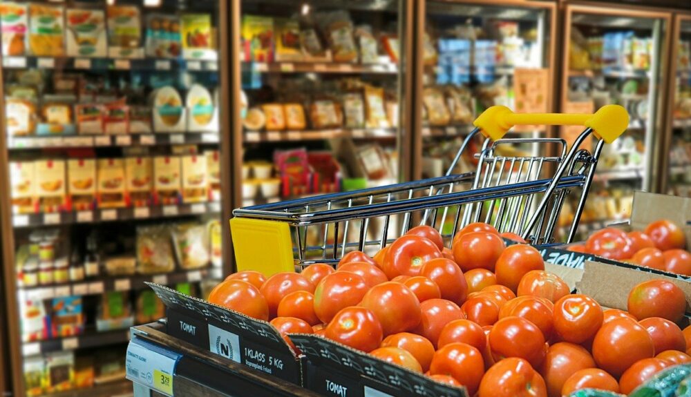 Geldsparen beim Einkaufen im Supermarkt